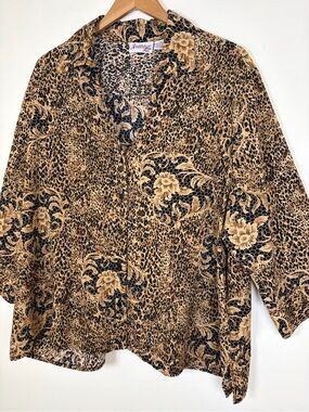 Joanna Plus 3X Leopard Floral Button Front Blouse Animal Print Women’s Top